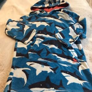 Boden towel hoodie sharks